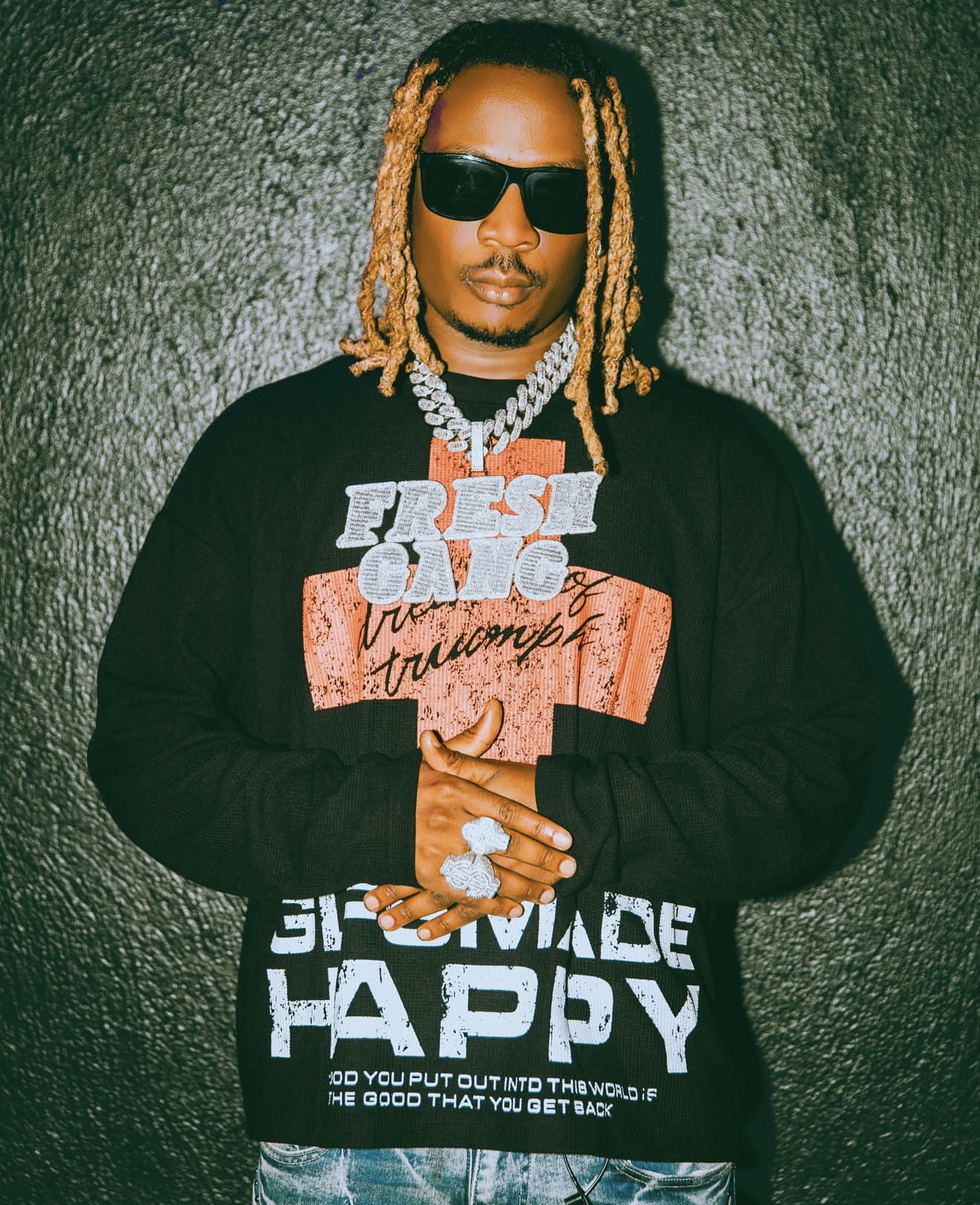 Fik Fameica, photo 1
